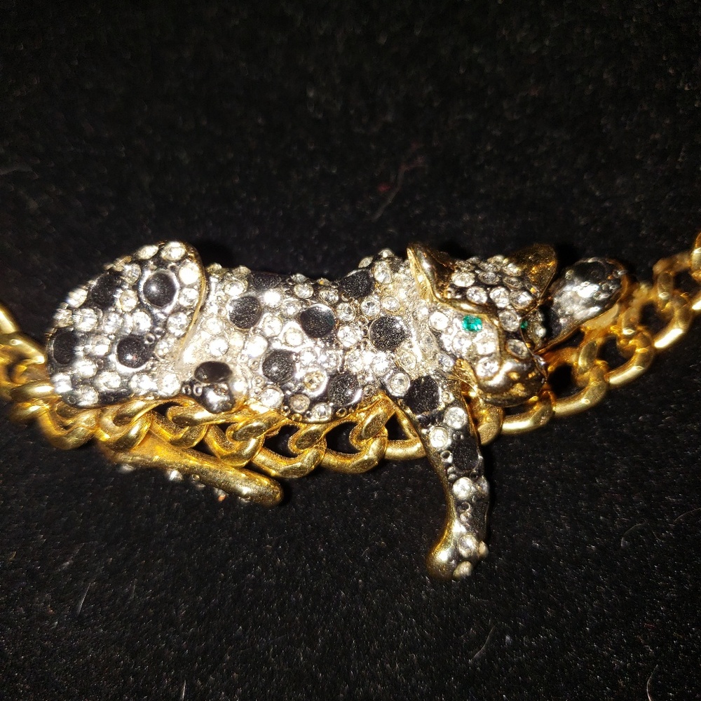 Gold chain chain choker with Leopard 🐆